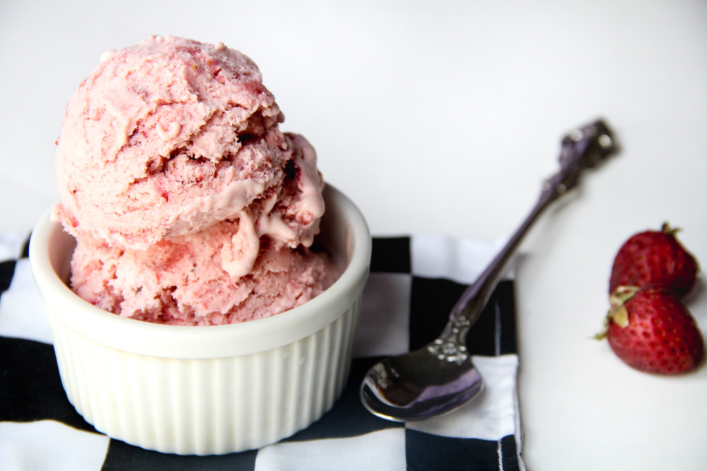 Forbidden Rice Blog | Fresh Strawberry Ice Cream (4 of 8)