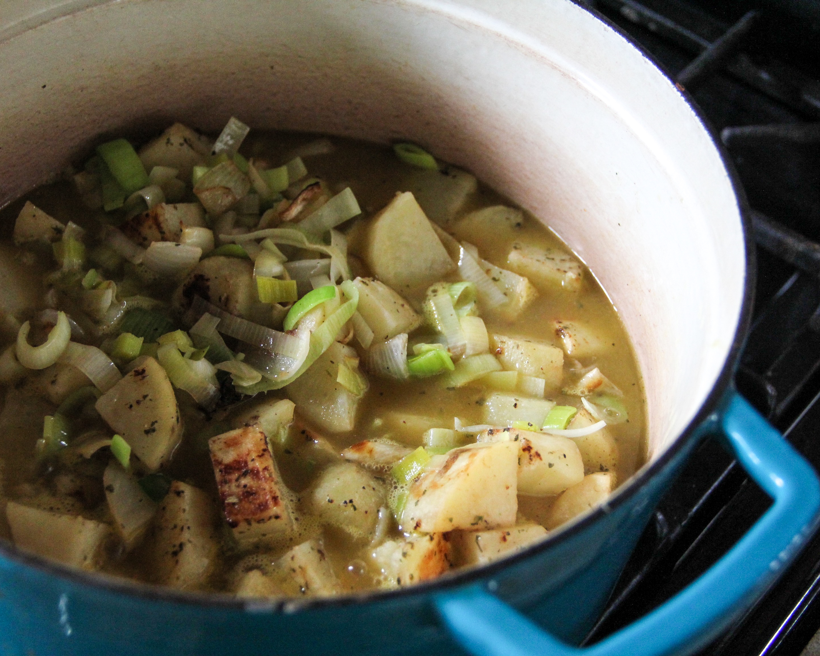 Forbidden Rice Blog | Vegan Roasted Potato and Leek Soup (3 of 8)