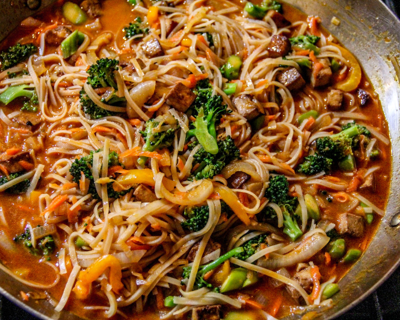 Bangkok Curry Noodle Bowls with Crisp Baked Tofu