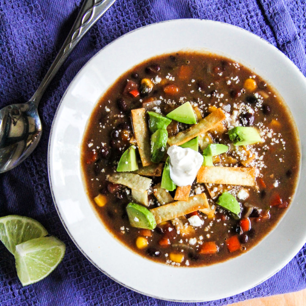 Черный суп. Суп с буквами. Black Beans.